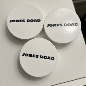 Jones Road miracle baumes